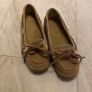 Sperry Angelfish Boat Shoe in linen oat, size 5.5M